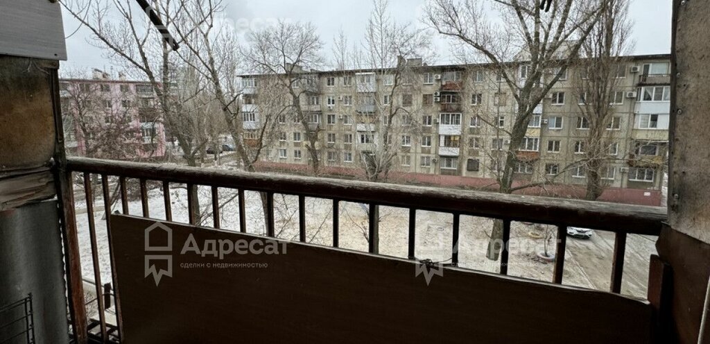 квартира г Волгоград р-н Тракторозаводский ул им. Жолудева 15 фото 16