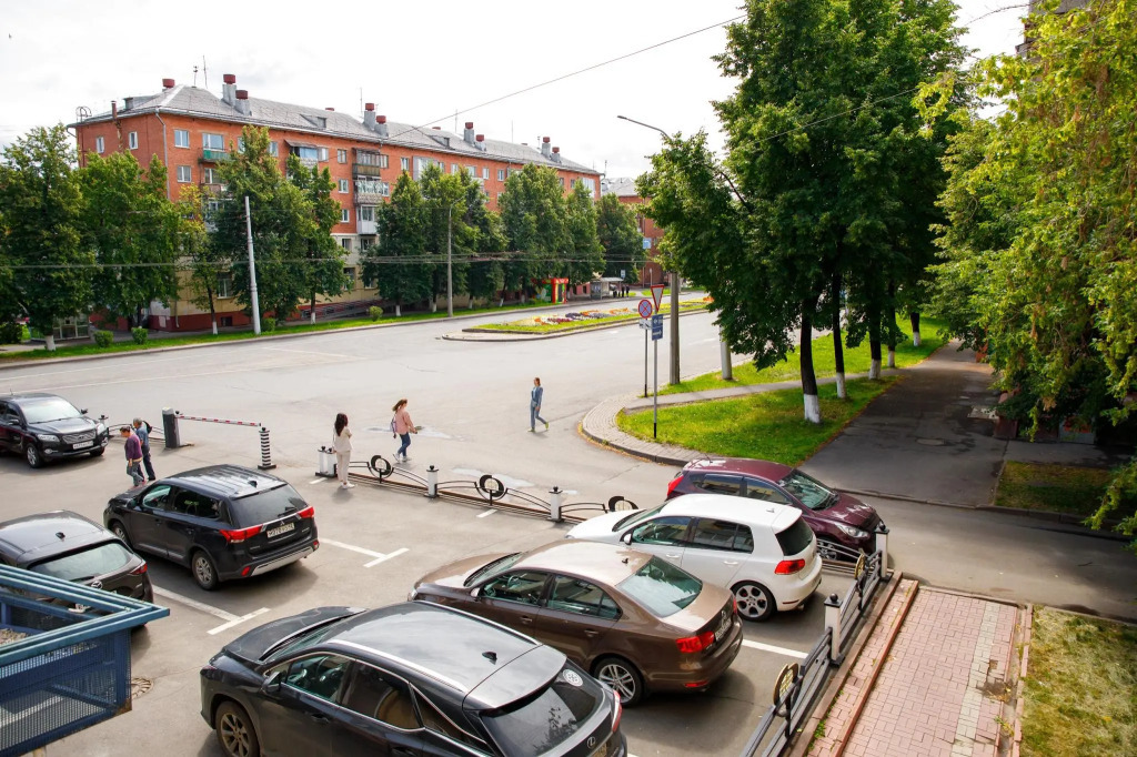 квартира г Кемерово р-н Центральный ул 50 лет Октября 13 фото 13