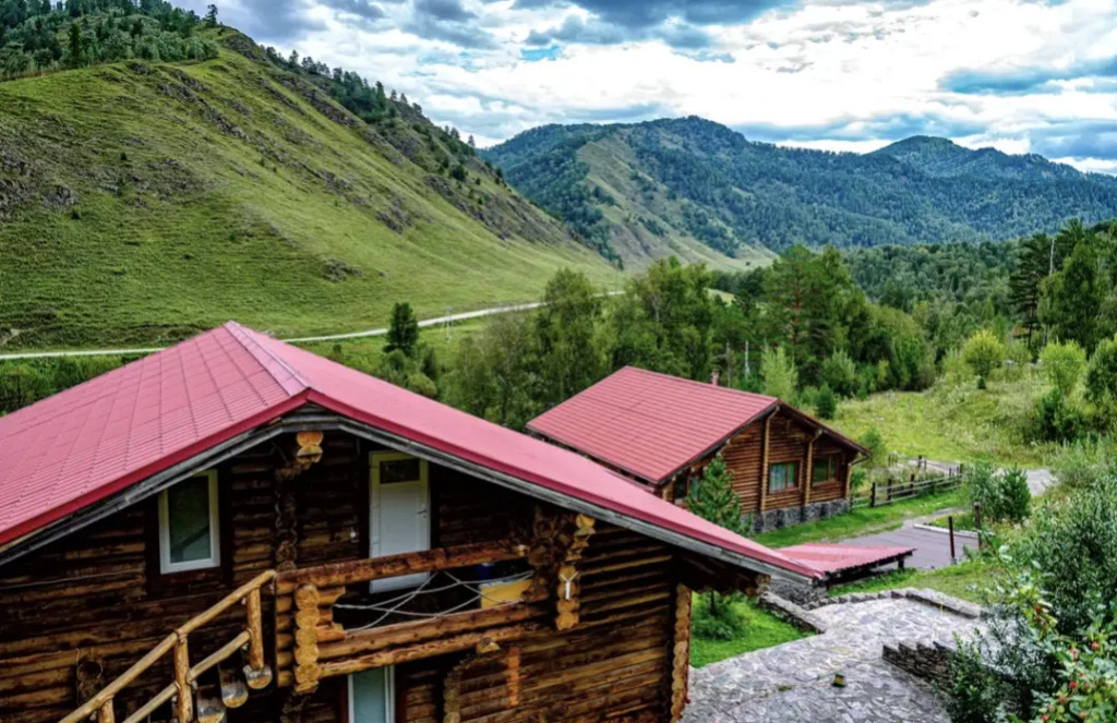 гостиницу р-н Чемальский с Уожан урочище Верх-Берулу 1 фото 1