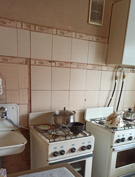 комната г Красноярск р-н Кировский ул Корнетова 6 фото 7
