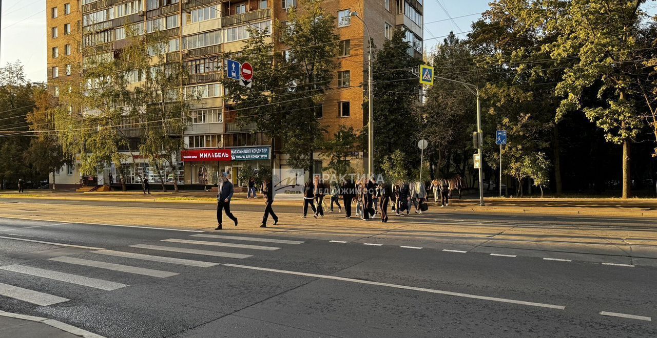 торговое помещение г Москва метро Измайловская ул Первомайская 39 фото 1