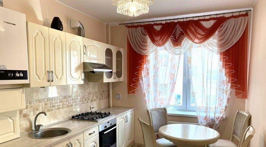 квартира г Калининград р-н Ленинградский ул В.Гакуна 5 фото 1