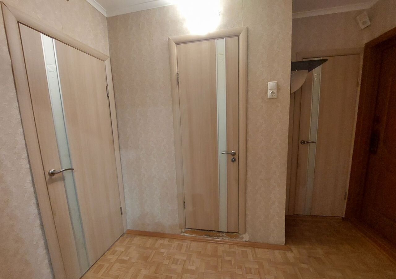 квартира г Тольятти р-н Автозаводский 18 квартал ул Автостроителей 12 фото 7