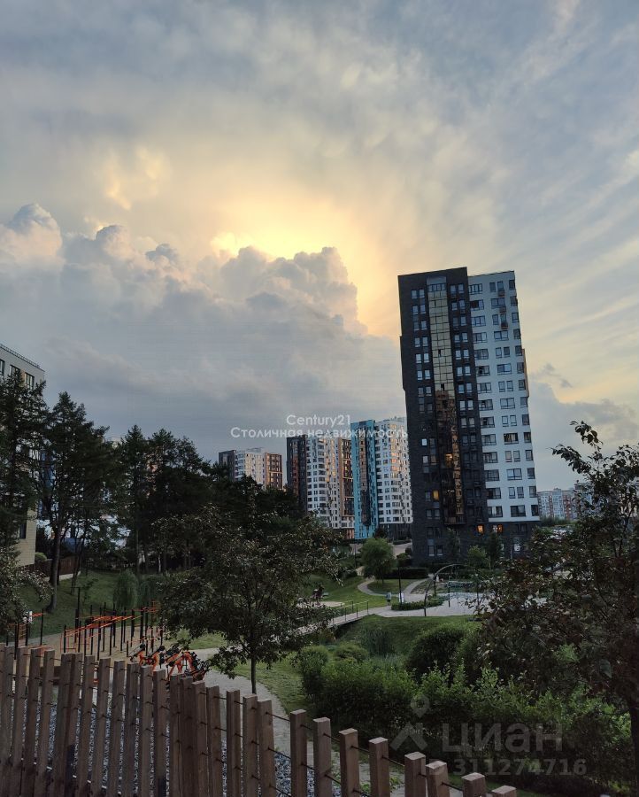 квартира г Москва п Сосенское метро Коммунарка метро Новохохловская б-р Скандинавский 4к/1 Новомосковский административный округ, Московская область фото 2