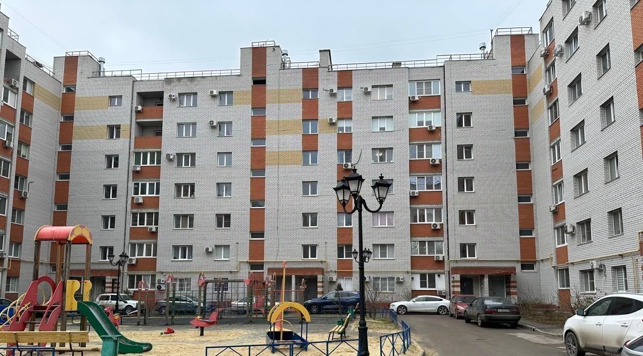 квартира г Волгоград р-н Краснооктябрьский ул им. Базарова 18 фото 2