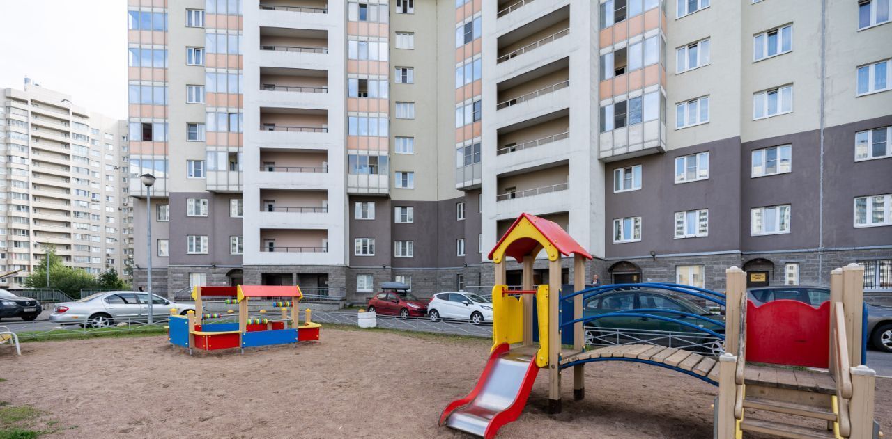 квартира г Санкт-Петербург ул Оптиков 50к/2 Беговая фото 35