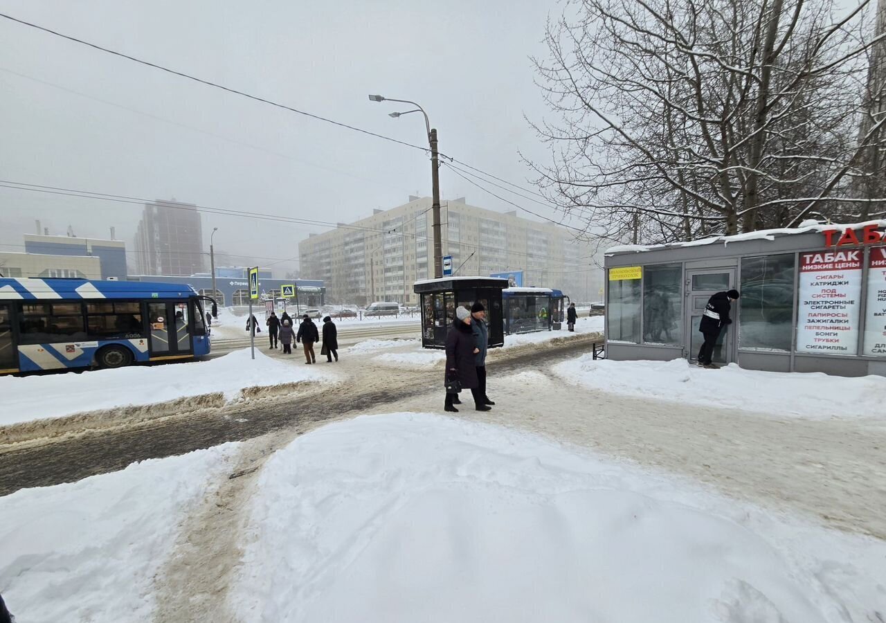 торговое помещение г Санкт-Петербург метро Комендантский Проспект ул Уточкина 5 фото 3