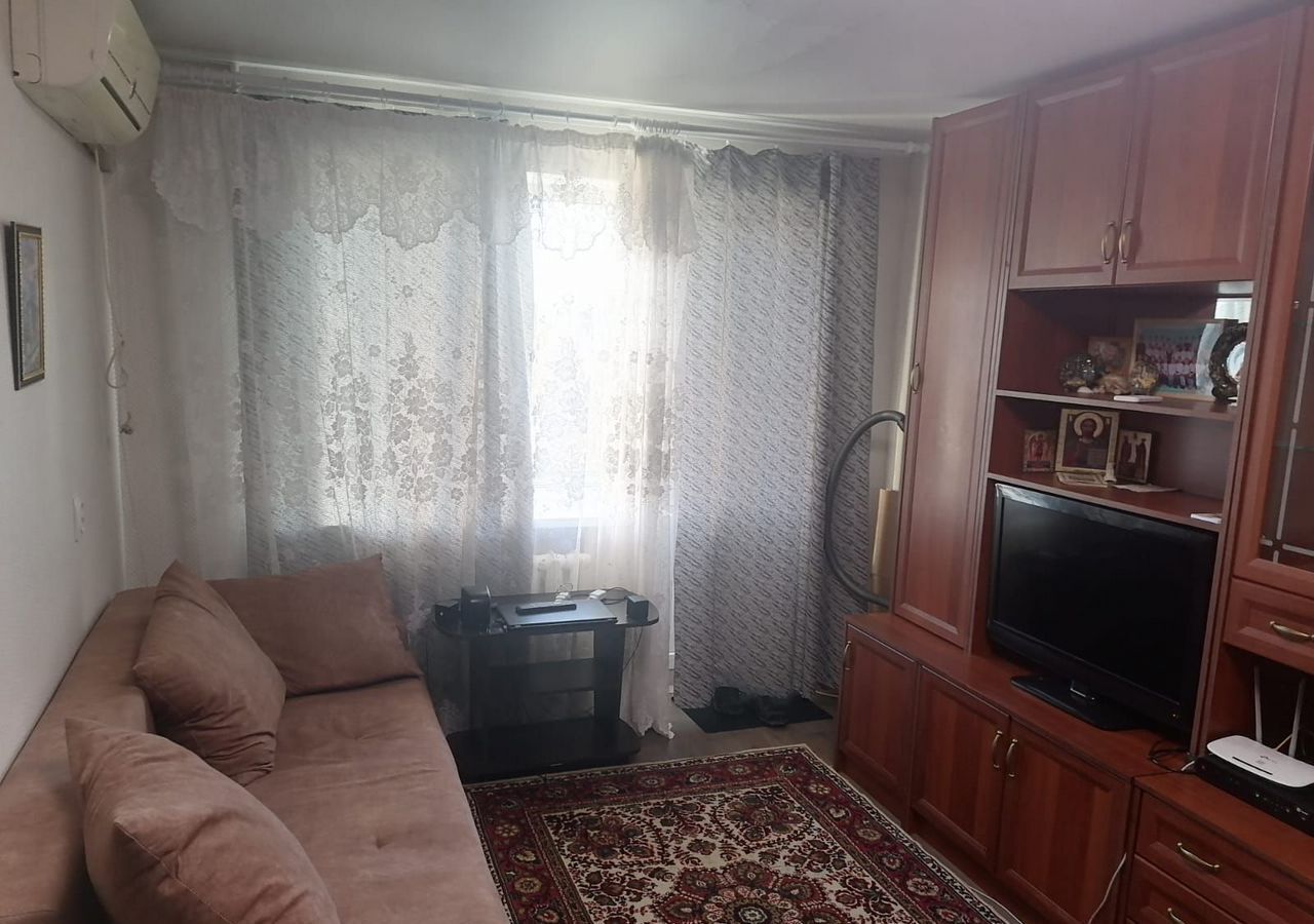 квартира г Волгоград р-н Красноармейский ул., 32, Респ Удмуртская фото 1