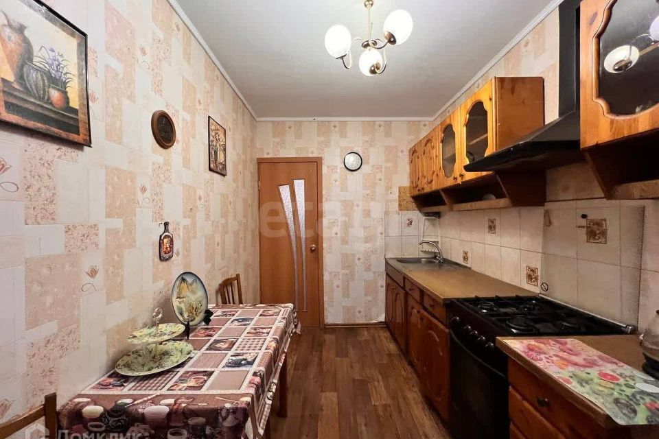 квартира р-н Волховский д Иссад мкр ЛТЦ-4 4 фото 3