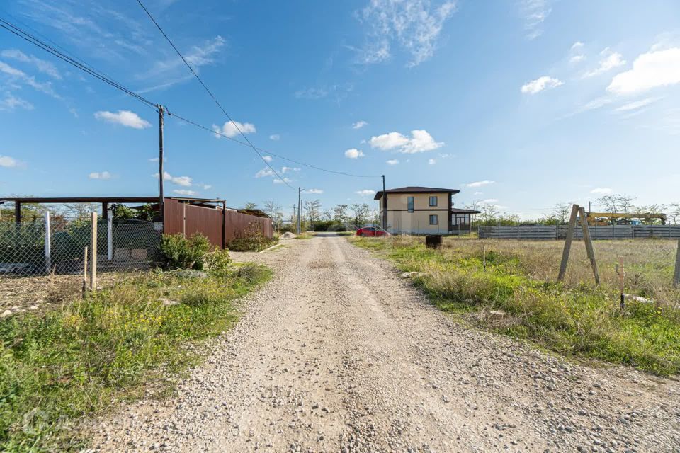 земля р-н Бахчисарайский с. Угловое фото 5