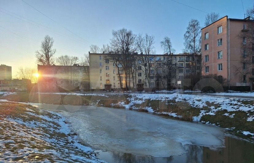 квартира г Санкт-Петербург метро Проспект Ветеранов ул Лёни Голикова 92 фото 8