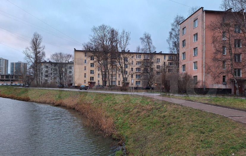 квартира г Санкт-Петербург метро Проспект Ветеранов ул Лёни Голикова 92 фото 10