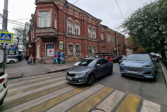 р-н Кировский ул Суворова 30/35 фото