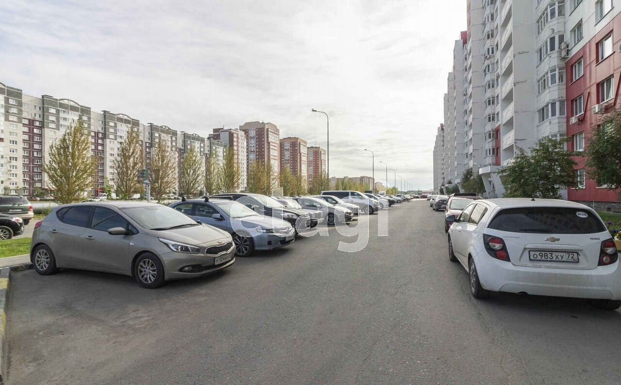 квартира г Тюмень р-н Восточный ул Широтная 190 фото 17