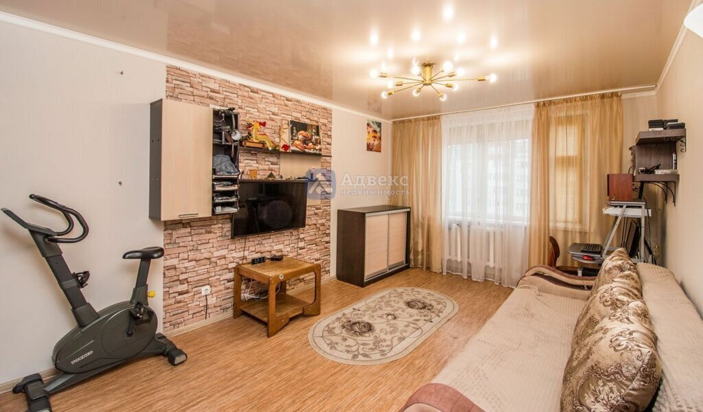 квартира г Тюмень ул Николая Семенова 27к/2 фото 2