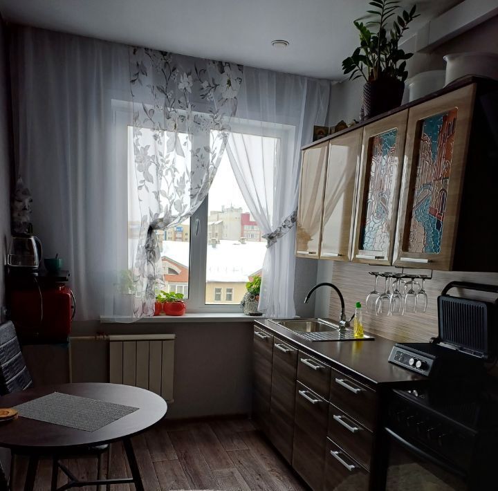 квартира г Новоалтайск 8-й мкр, 25 фото 2