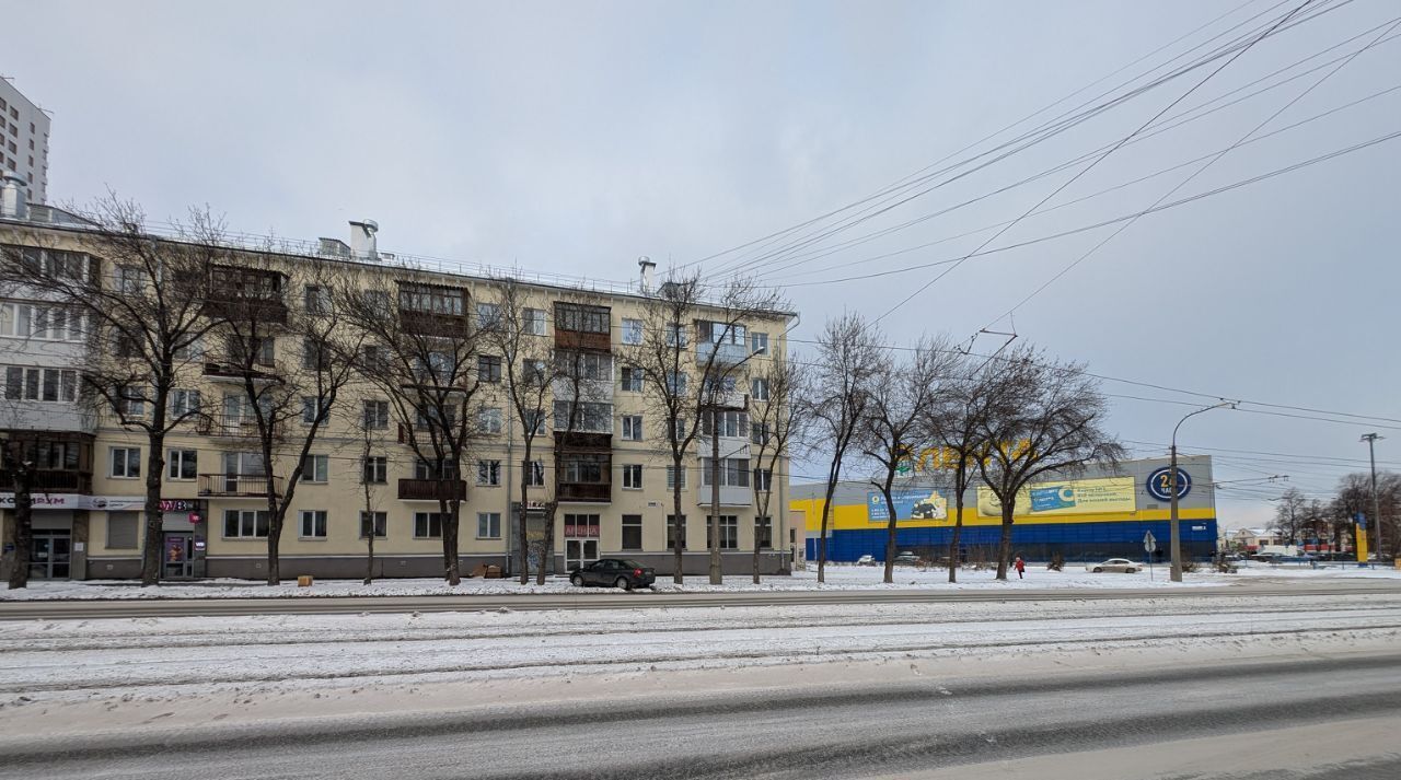 торговое помещение г Екатеринбург р-н Орджоникидзевский Уралмаш ул Машиностроителей 6 фото 4