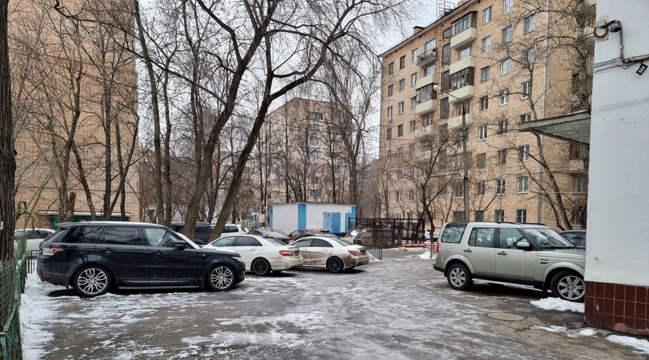 гараж г Москва САО аллея Петровско-Разумовская 4 фото 3