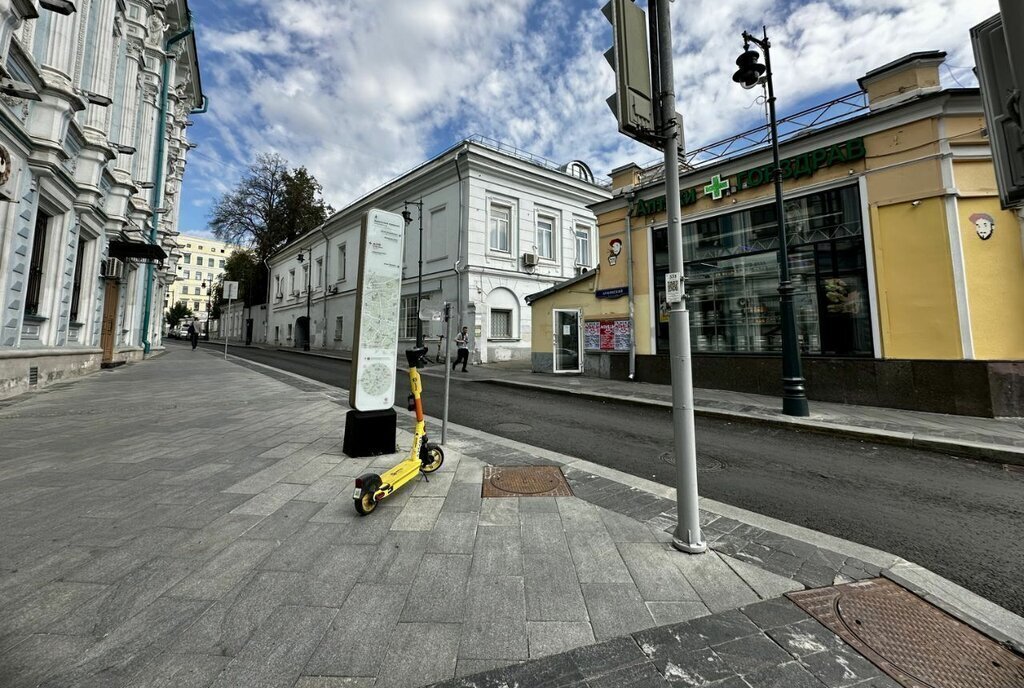 свободного назначения г Москва метро Площадь Революции ЦАО фото 14