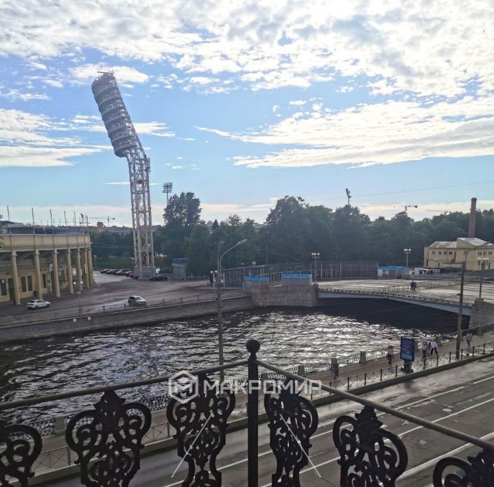 квартира г Санкт-Петербург метро Спортивная наб Ждановская 7 округ Петровский, Петроградка фото 12