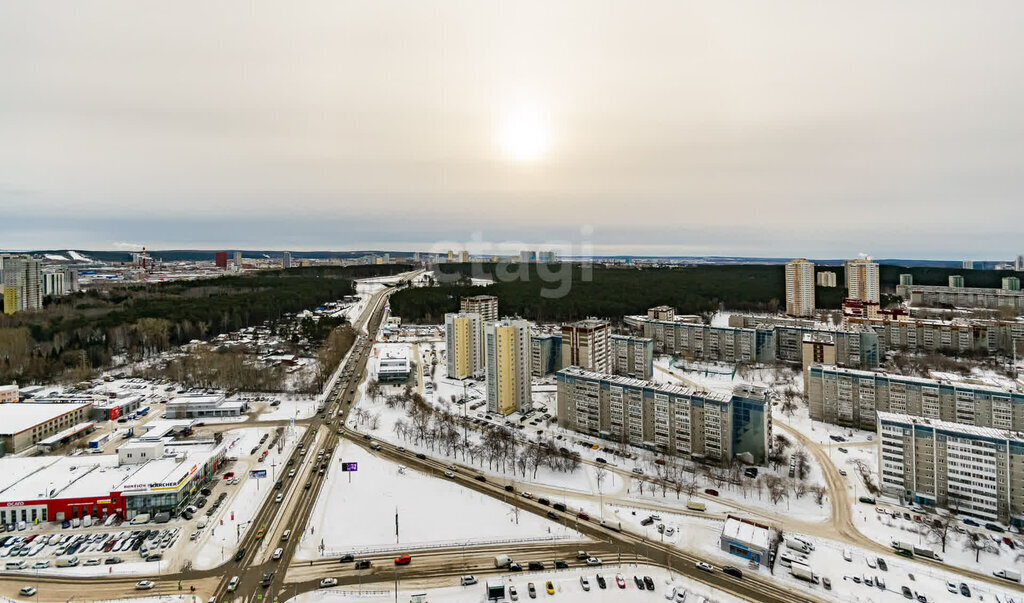 квартира г Екатеринбург р-н Ленинский Чкаловская ул Мартовская 198 ЖК «Московский квартал» фото 16