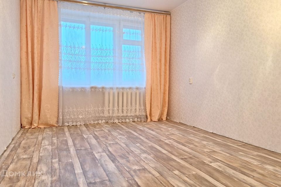 квартира г Калуга Калуга городской округ, 5-я линия, 1 к 3 фото 1