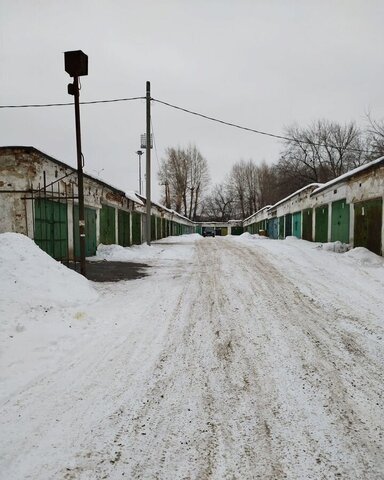 гараж г Екатеринбург р-н Орджоникидзевский Уралмаш ул Кировградская 33б фото