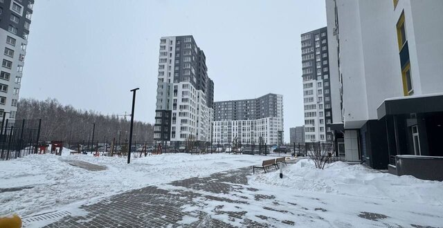 д Дударева ул Сергея Джанбровского 3 Тюмень фото