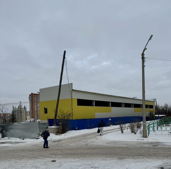 торговое помещение г Красноярск р-н Октябрьский ул Лесопарковая 15 фото 1