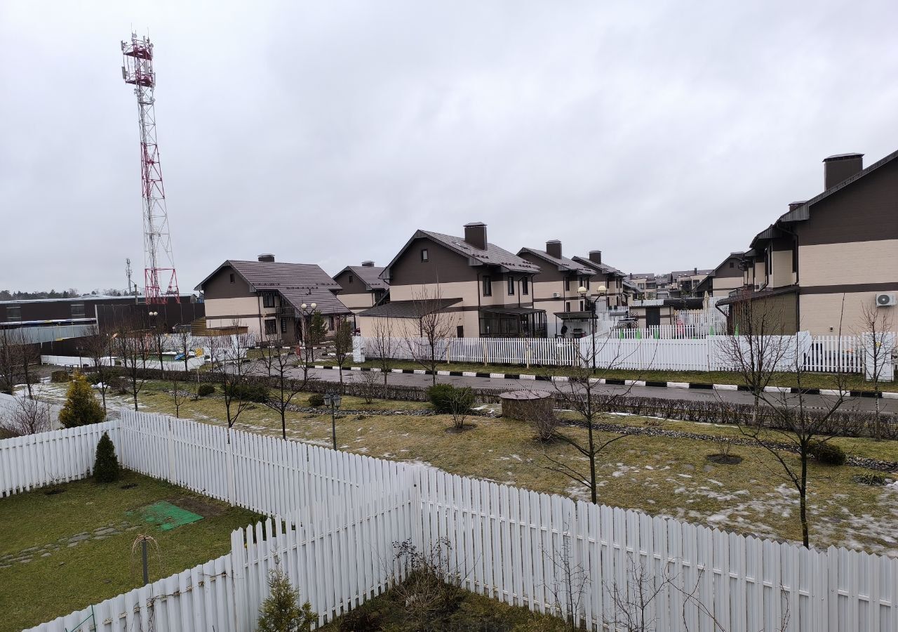 дом городской округ Щёлково дп Загорянский 12 км, коттеджный пос. Варежки-3, Янтарная ул., 19, г. о. Щёлково, Щёлковское шоссе фото 6