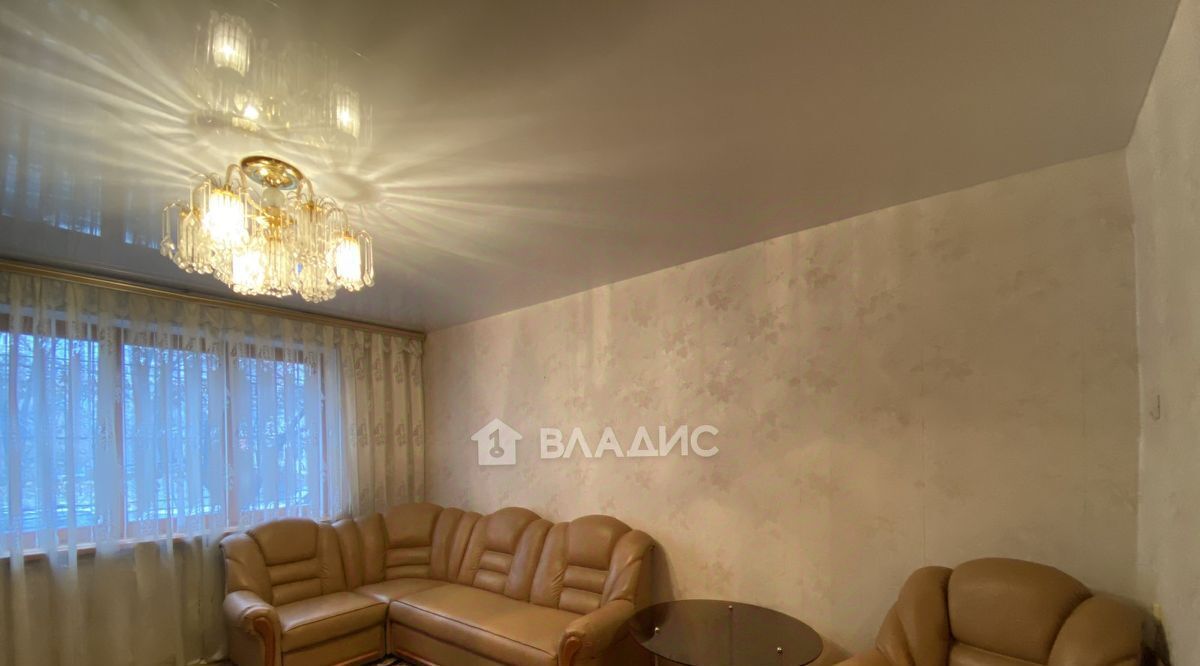 квартира г Волгоград р-н Дзержинский ул Нарвская 10 фото 6