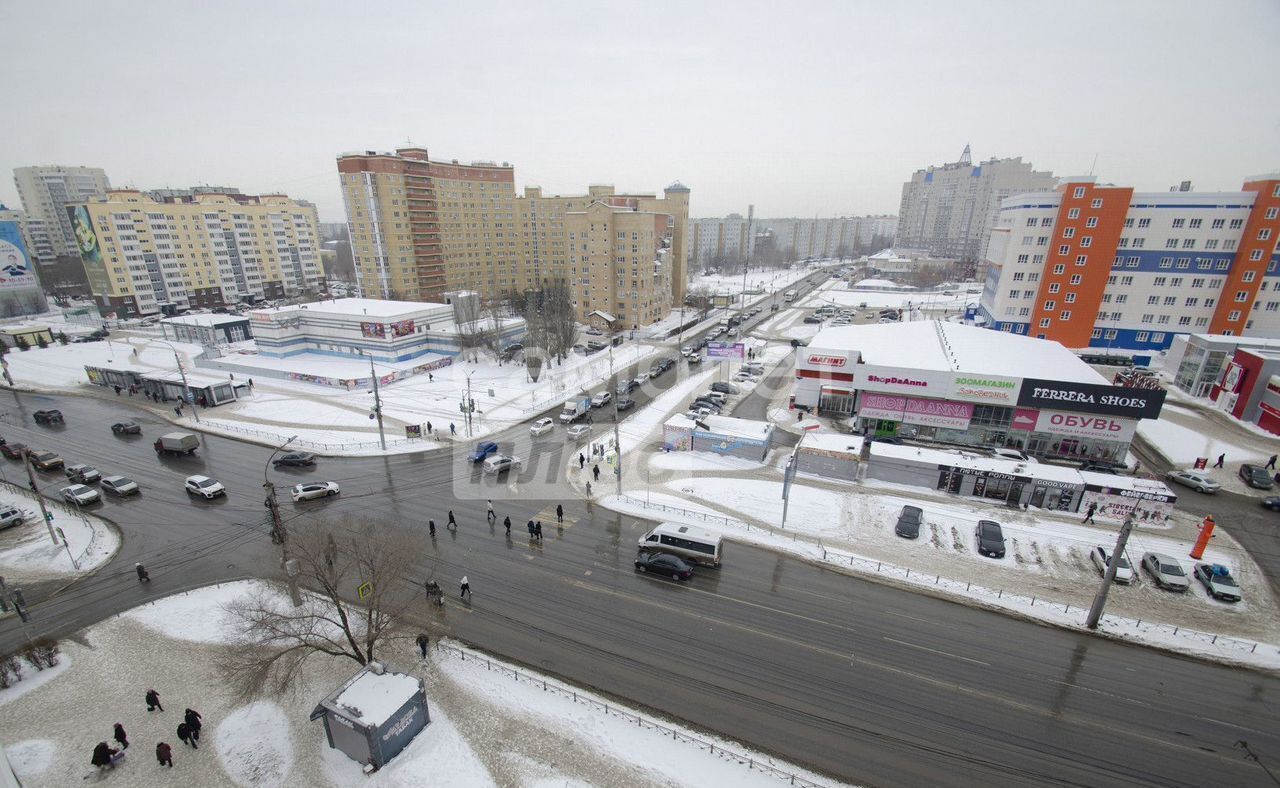 квартира г Омск р-н Кировский ул 70 лет Октября 12 Кировский АО фото 20