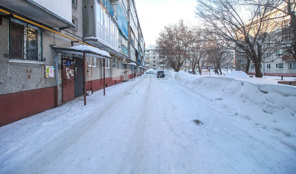 квартира г Барнаул ул Малахова 70/200 фото 3