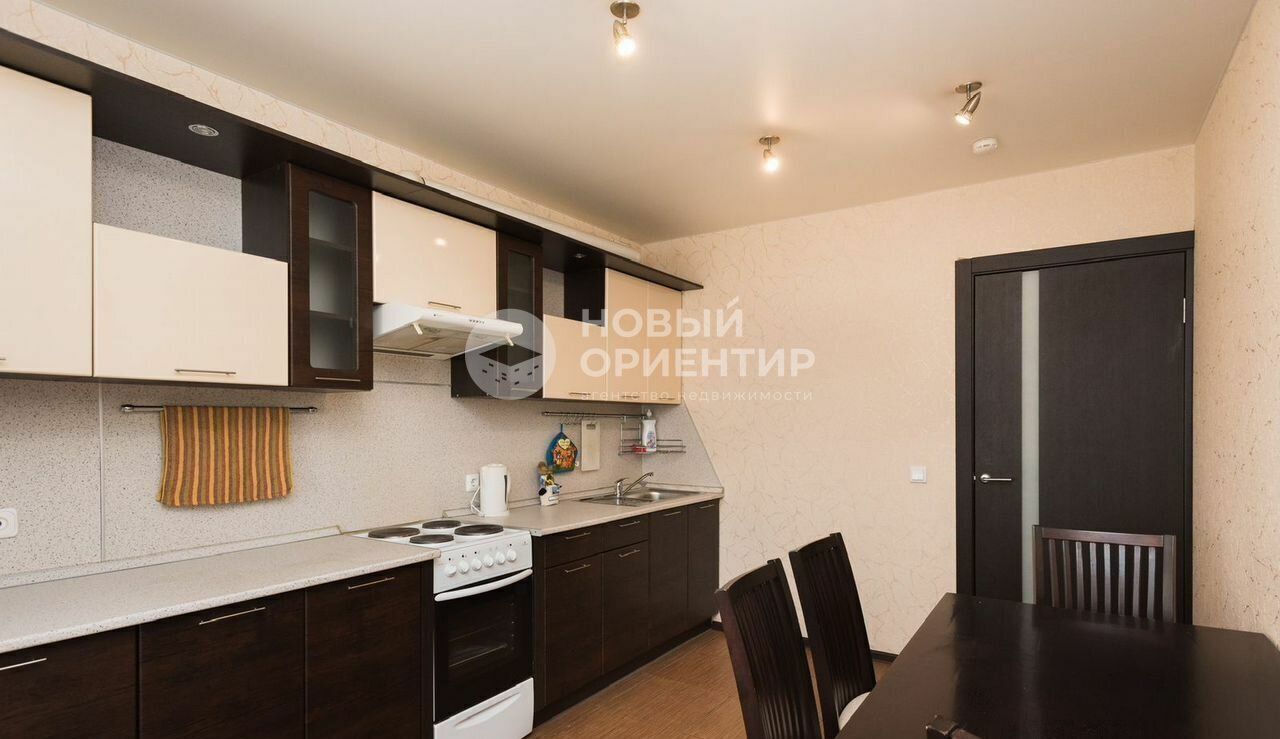 квартира г Екатеринбург Уральская ул Смазчиков 3 фото 2