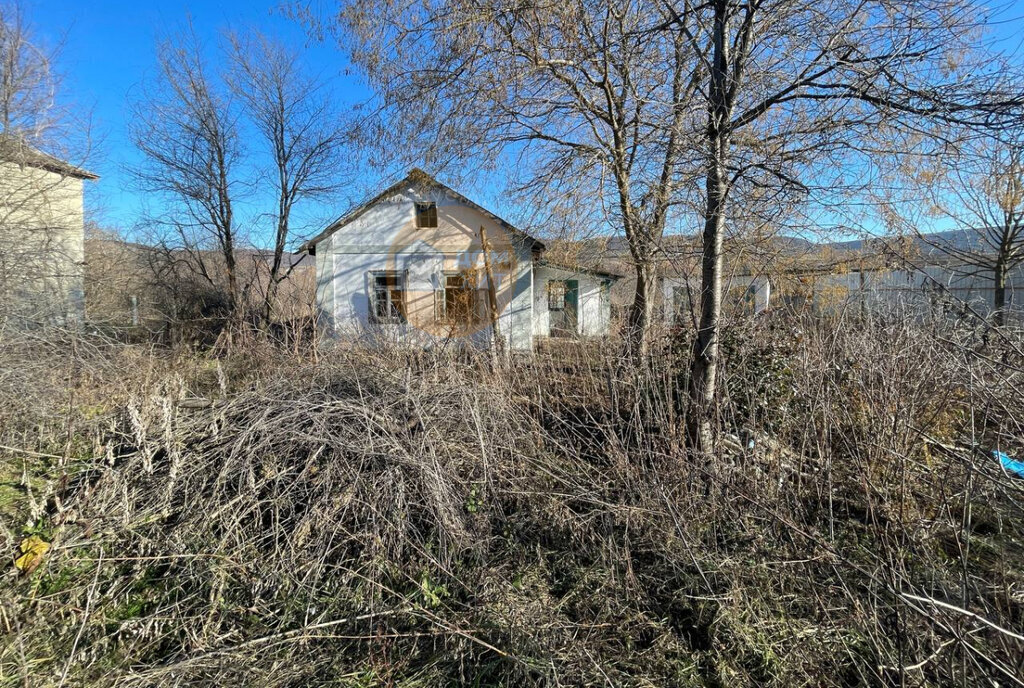 земля р-н Белогорский с Лечебное ул Гагарина 10 фото 3