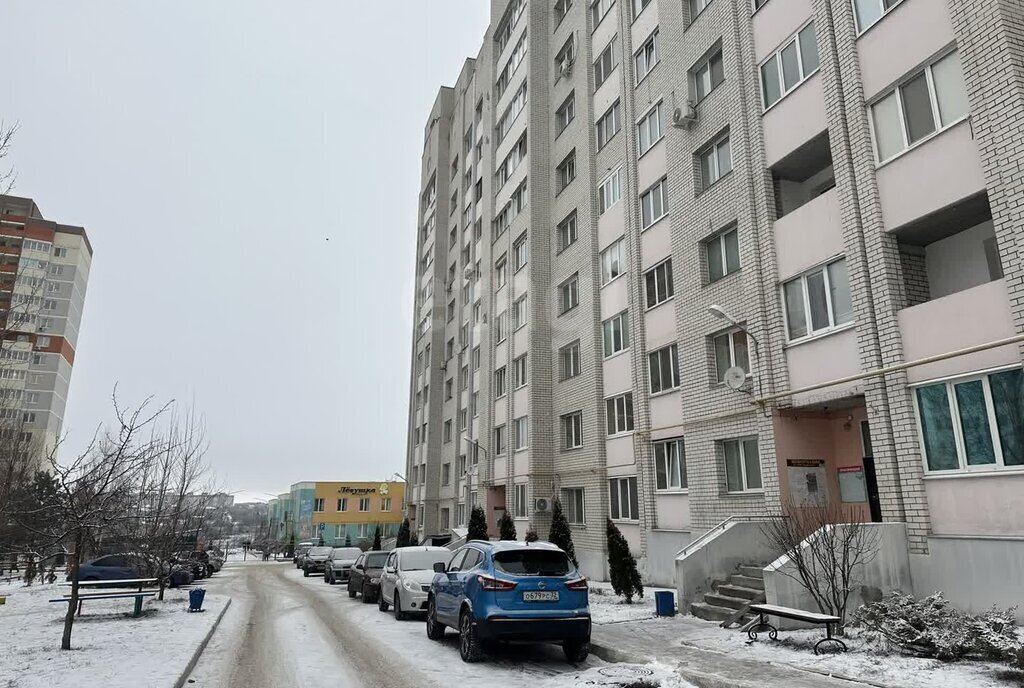 квартира г Брянск улица Романа ого, 8/1 фото 2