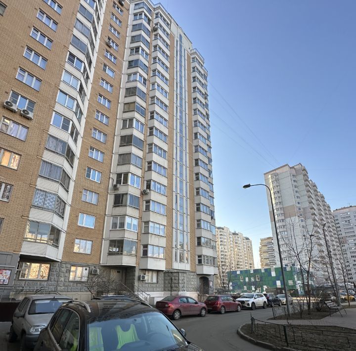 квартира г Москва метро Некрасовка пр-кт Защитников Москвы 13 фото 15