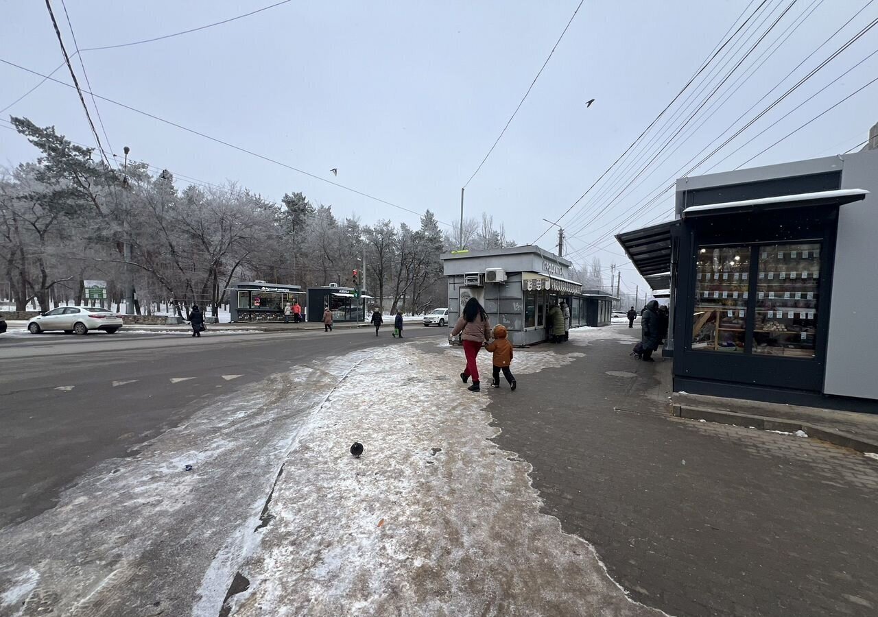 торговое помещение г Воронеж р-н Советский ул Олеко Дундича 11 фото 2