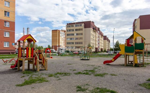 р-н Ленинский дом 4 микрорайон «Дивногорский» мкр-н Дивногорский фото