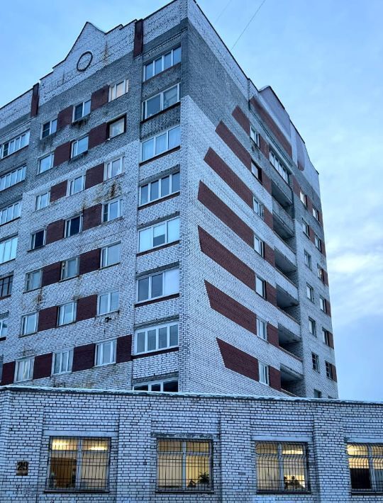 квартира г Мурманск р-н Ленинский ул Октябрьская 29 фото 17