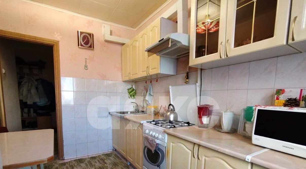 квартира г Волгоград р-н Дзержинский ул Нарвская 8 фото 12