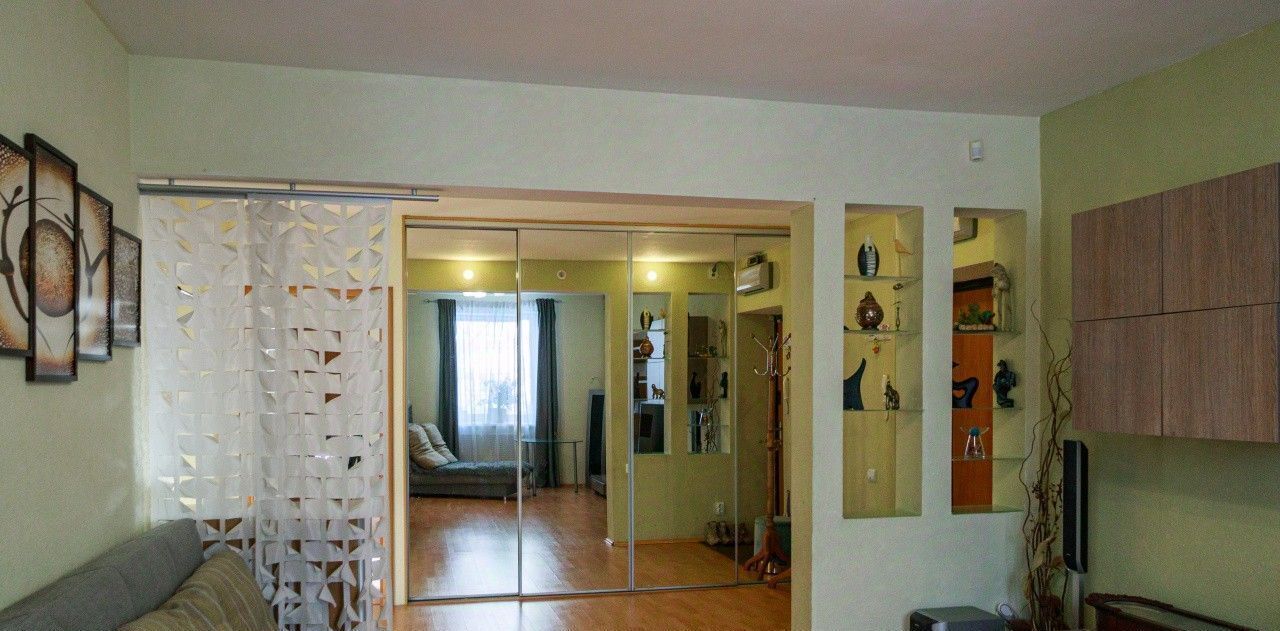 квартира г Екатеринбург Уралмаш ул Уральских рабочих 55а фото 12