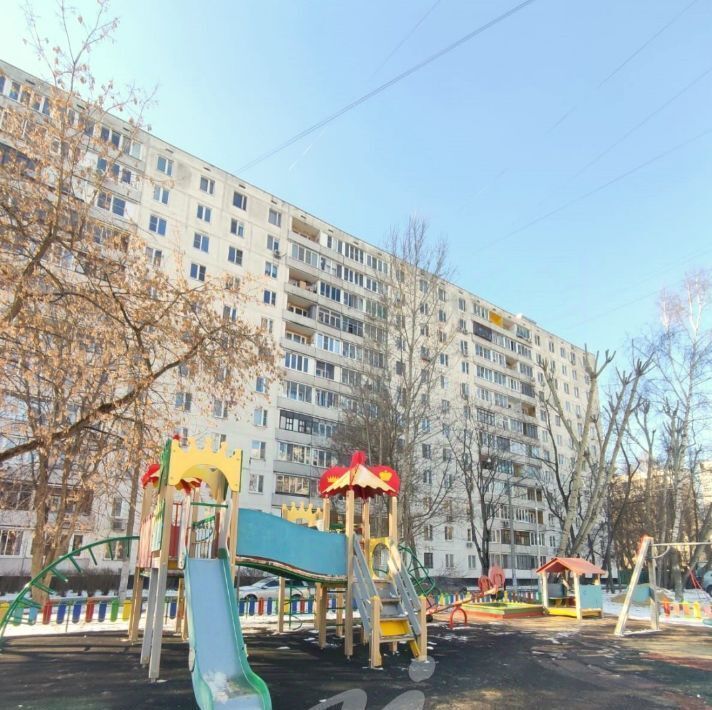 квартира г Москва метро Сходненская ул Свободы 49к/3 фото 26