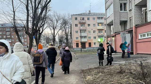 торговое помещение р-н Фрунзенский ул Усти-на-Лабе 18 фото