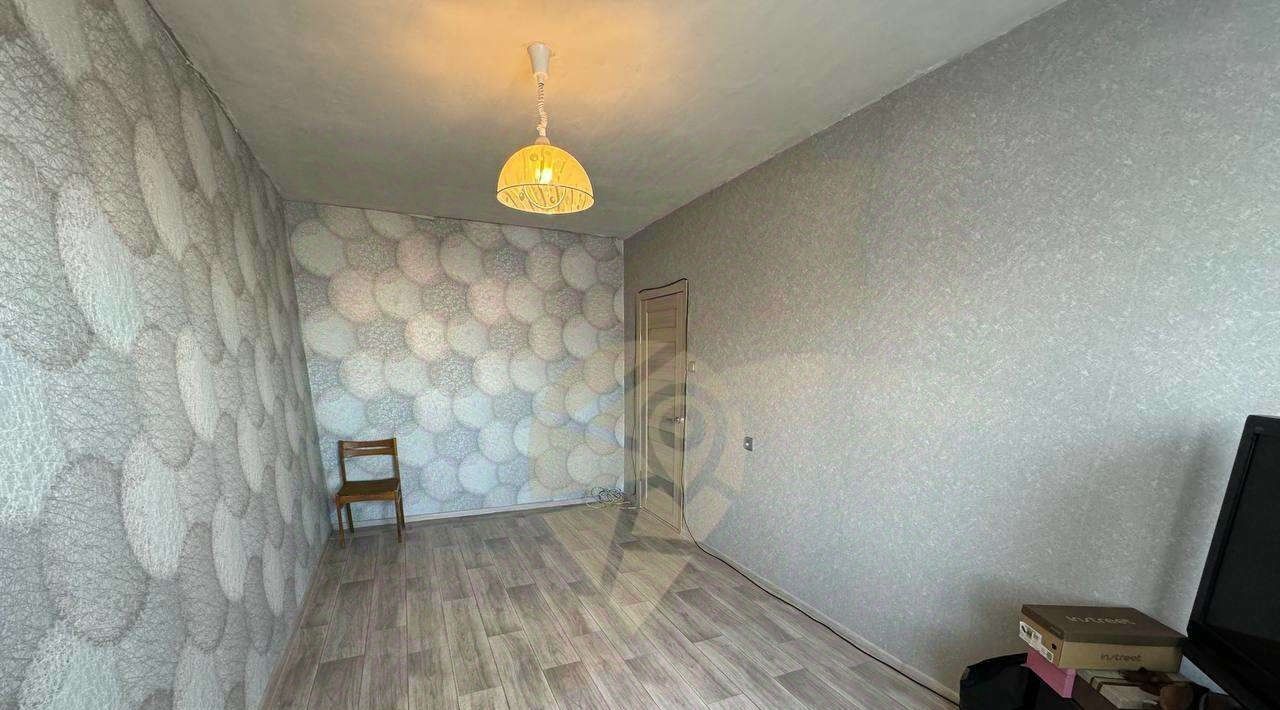квартира г Старый Оскол ул Крутикова 17 фото 1