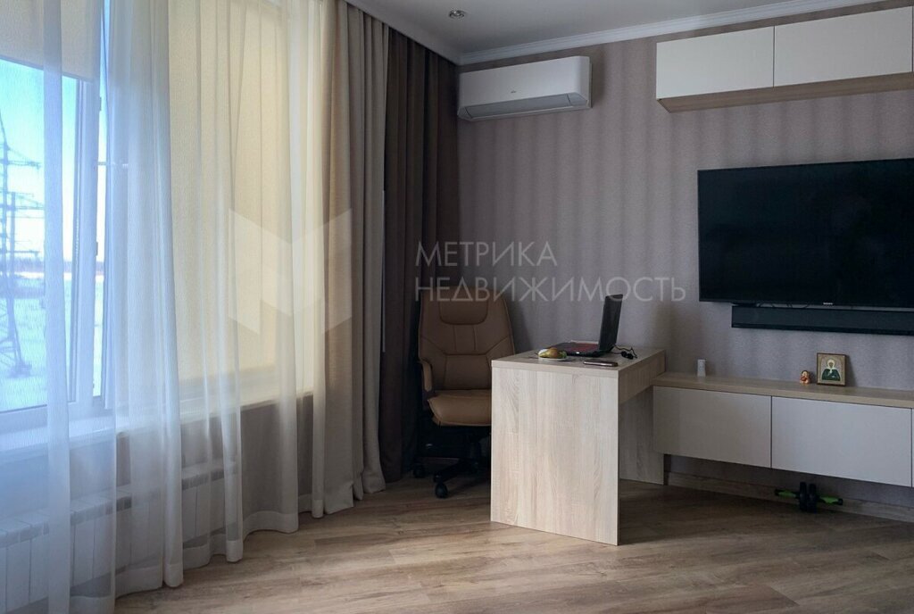 квартира г Тюмень ул Федюнинского 30к/2 фото 11