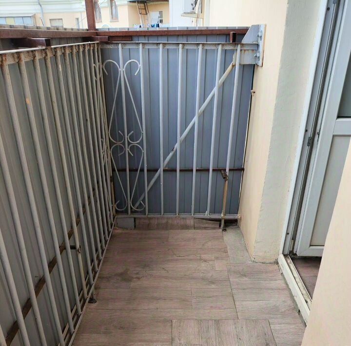 комната г Волгоград р-н Тракторозаводский ул им. Дзержинского 15 фото 18