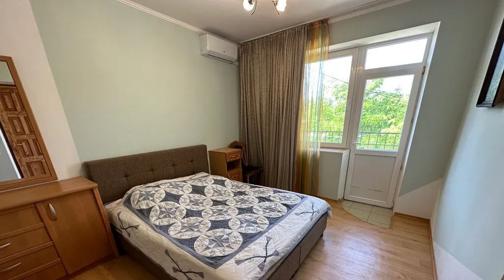 комната г Феодосия наб Черноморская 42 фото 2