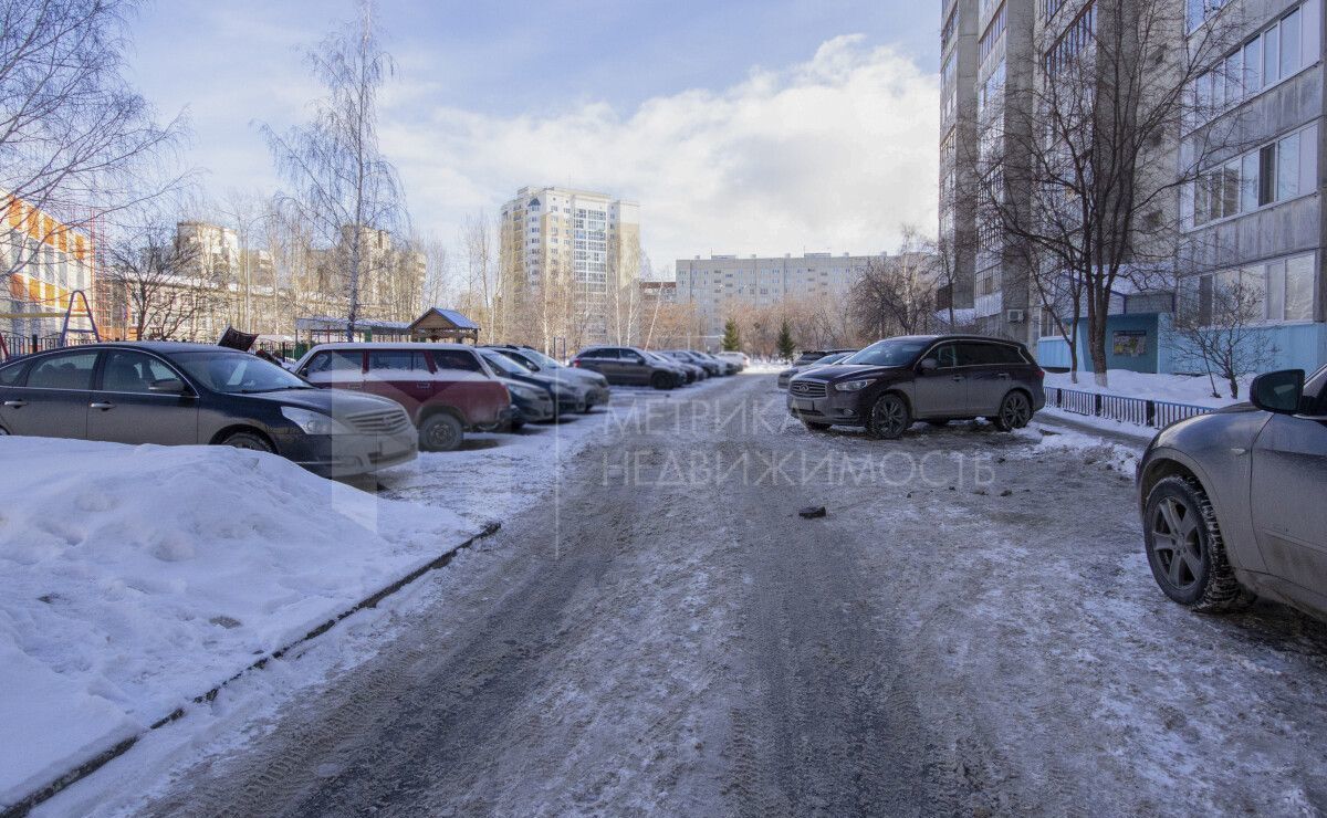 квартира г Тюмень р-н Восточный ул Монтажников 17к/1 фото 37