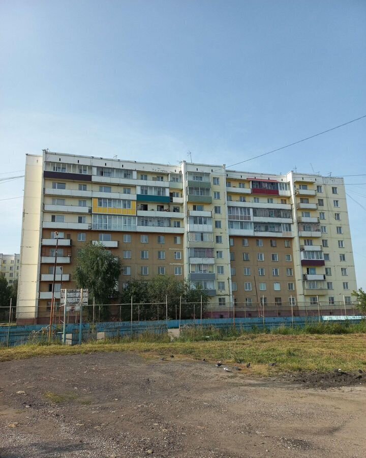 квартира г Ленинск-Кузнецкий Кемеровская обл. — Кузбасс, 7-й мкр-н, 5 фото 1